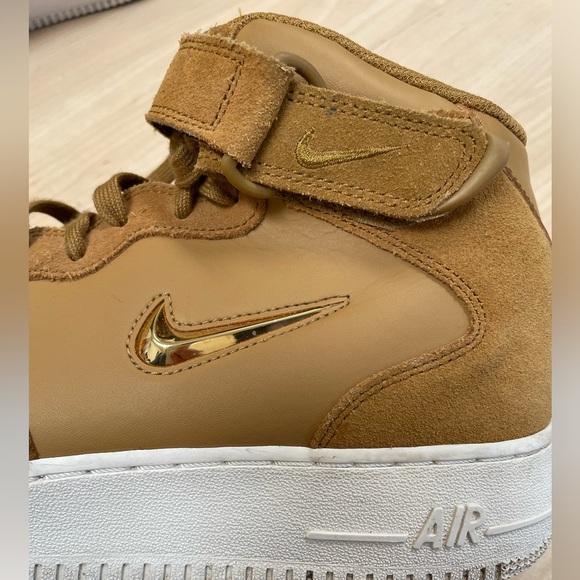 Nike Air Force 1 Mid '07 LV8 Size 12 Muted Bronze/Metallic Gold - Picture 3 of 11